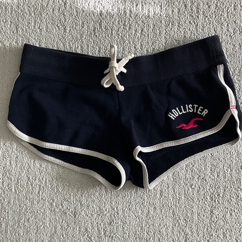 Hollister Women's Black Shorts with Pink Accents